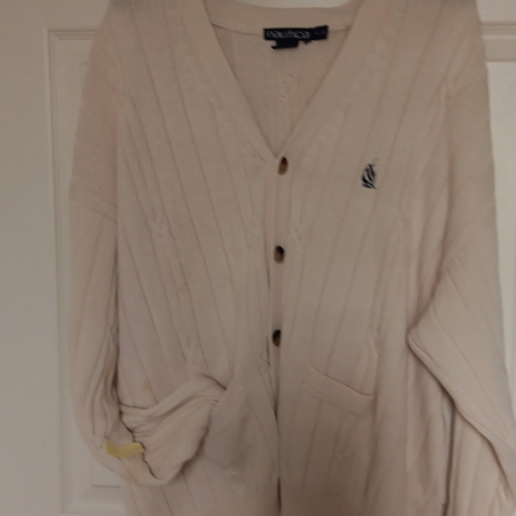 Men's Large ,Gently Worn, Nautica ,Golf or  Tennis Sweater. - Picture 2 of 15